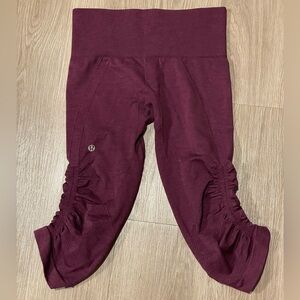Lululemon Flow And Go Ruched Crop Legging In Mulberry Size 4 EUC